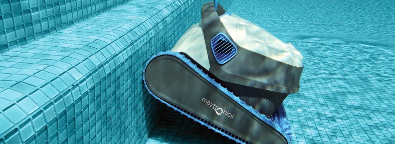 Best Pool Cleaners for Small Pools 2020